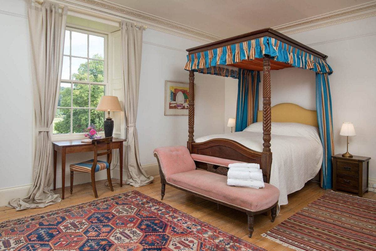 Howford House 13