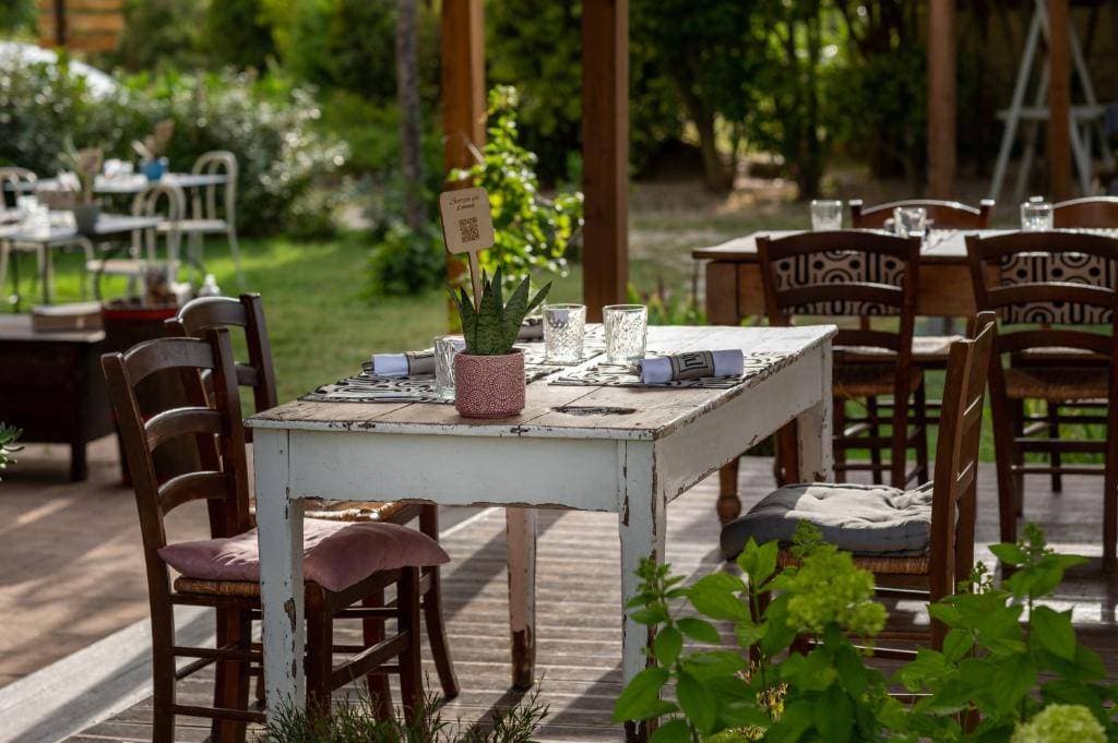 Favorita Food & Wine Resort 10