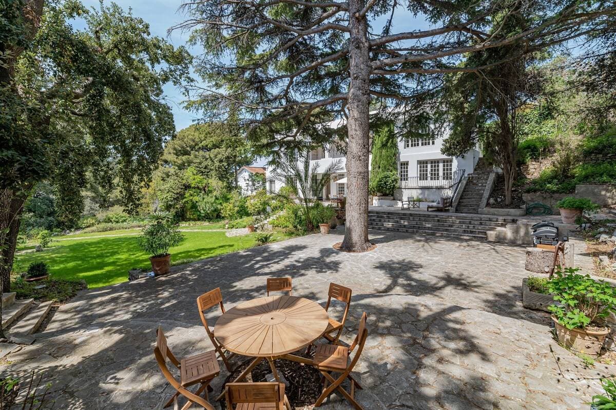 Le Domaine Maraspar Casssis 2