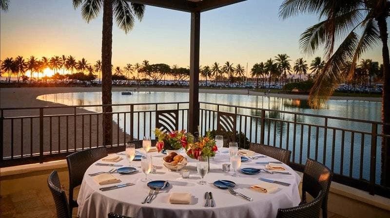 Hilton Hawaiian Village Waikiki Beach Resort 5