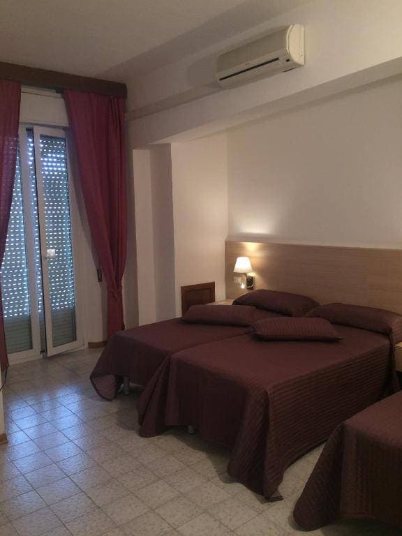 La Cantinella 16