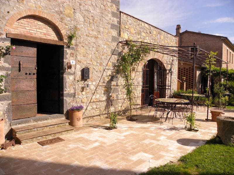 Agriturismo Borgo Santa Maria 9