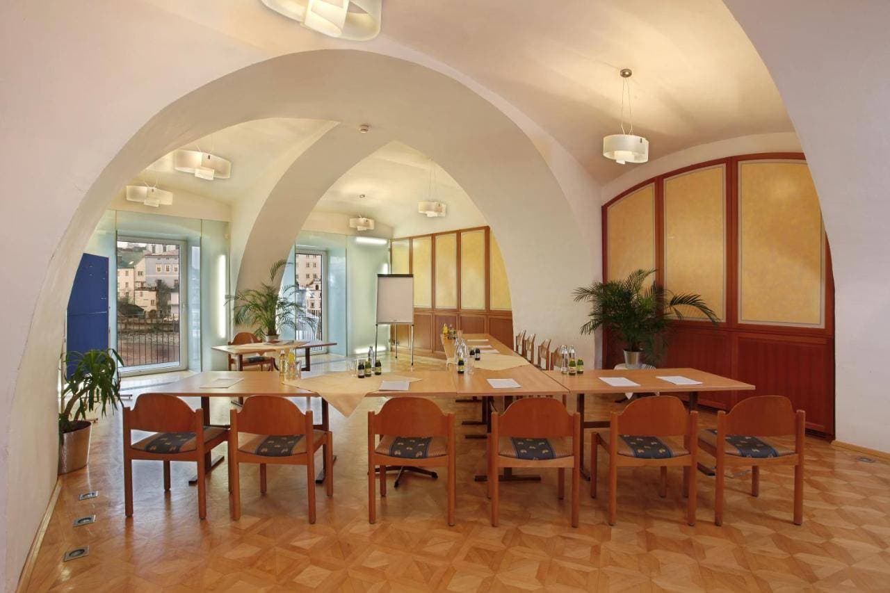 Hotel-Restaurant Minichmayr 16