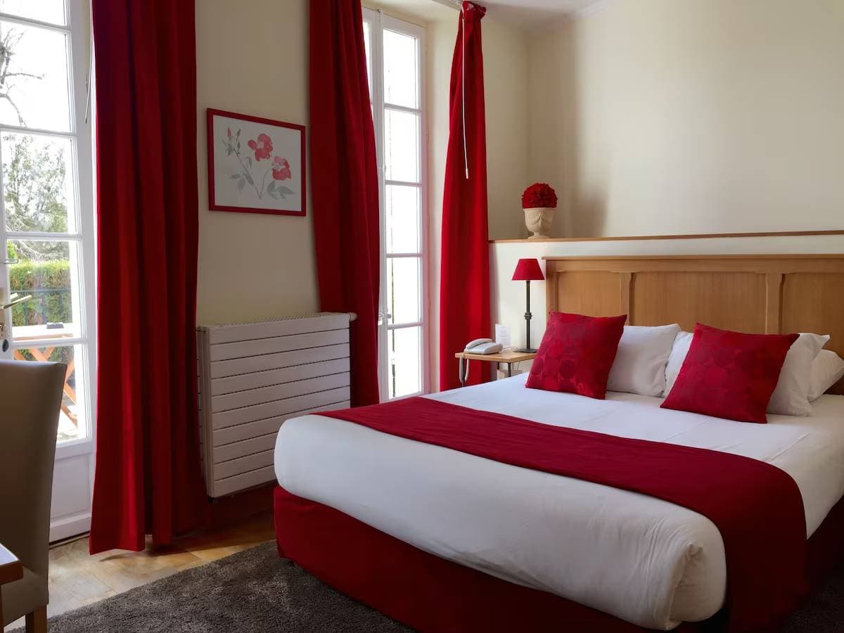 Hôtel Saint-Laurent, The Originals Relais 4