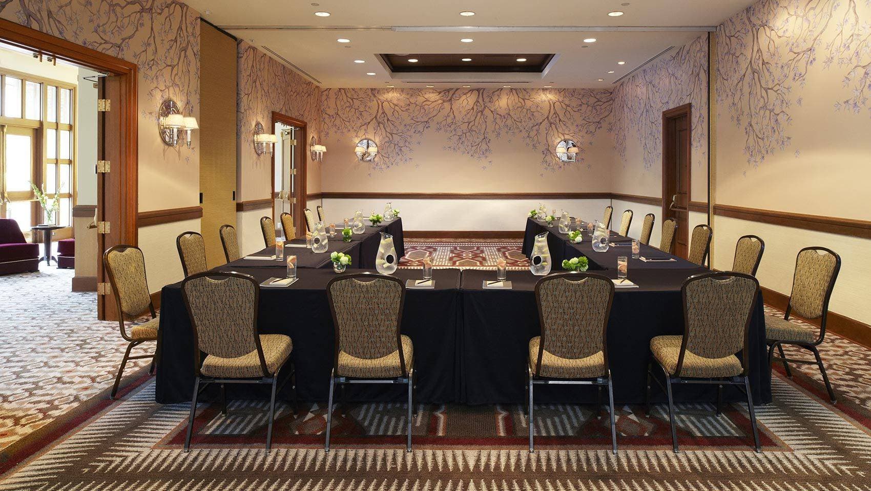 Kimpton RiverPlace Hotel 7
