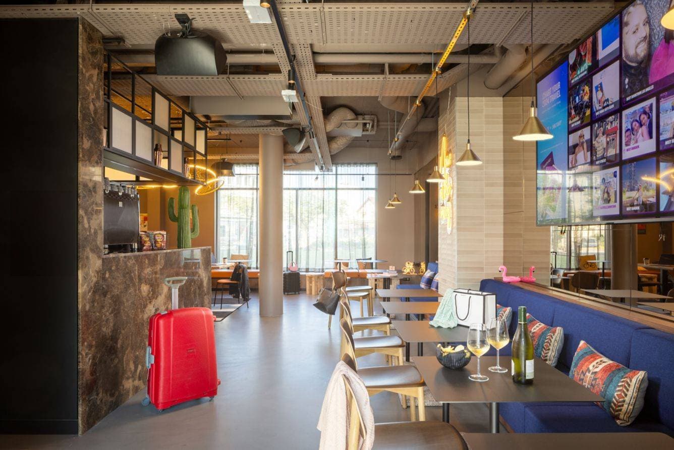 Moxy Paris Clamart 13