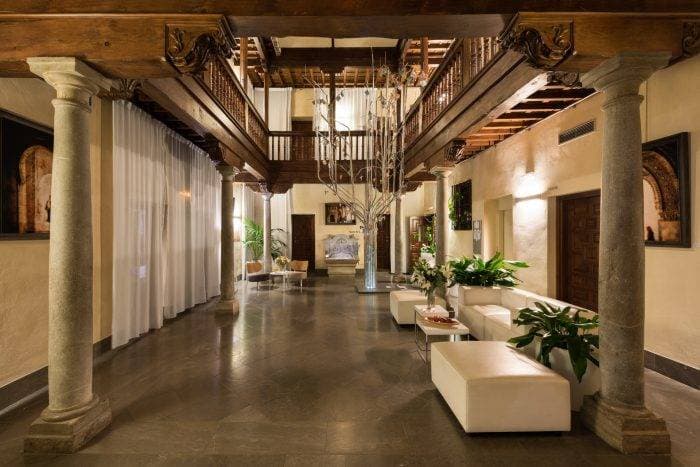 GAR ANAT BOUTIQUE HOTEL 2