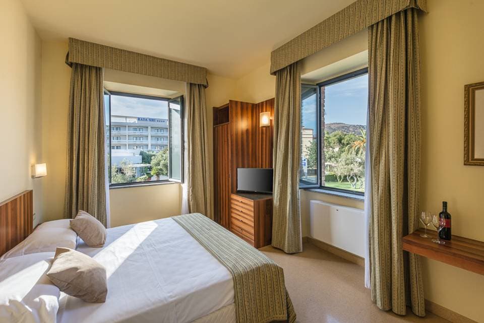 Hotel Rada Siri 8