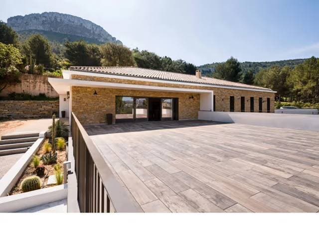Domaine La Dona Tigana 3