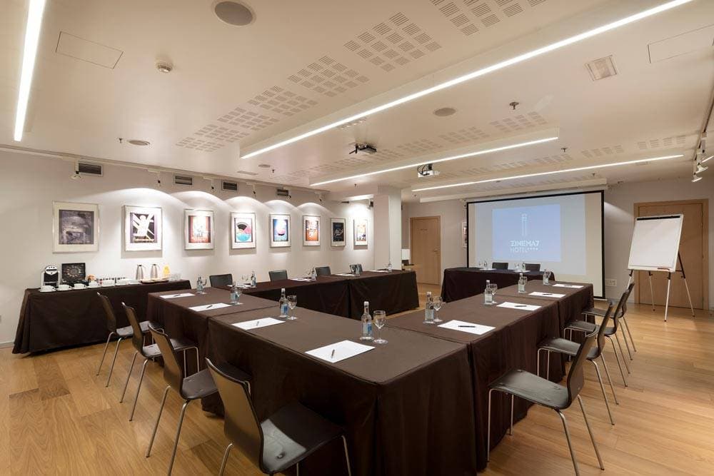 Zinema7 Hotel 24