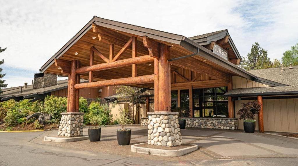 Riverhouse Lodge and Events Center 1