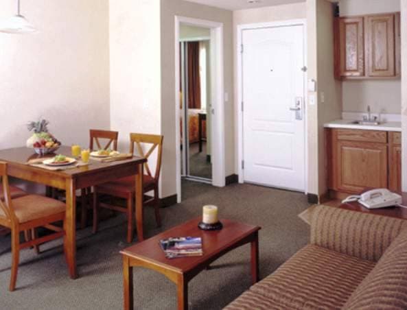 voco Saltillo Suites by IHG 7