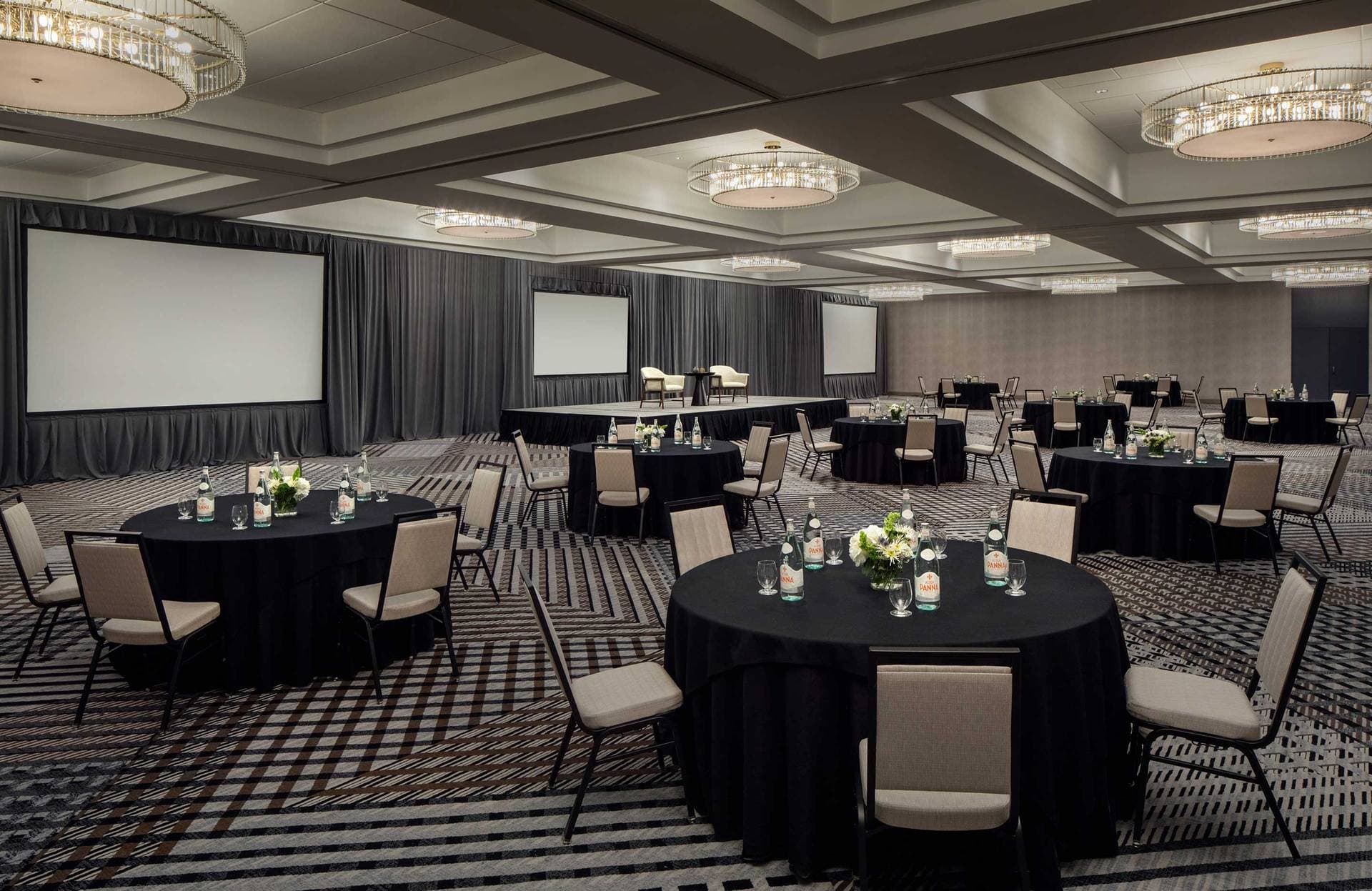 Omni Charlotte Hotel 29