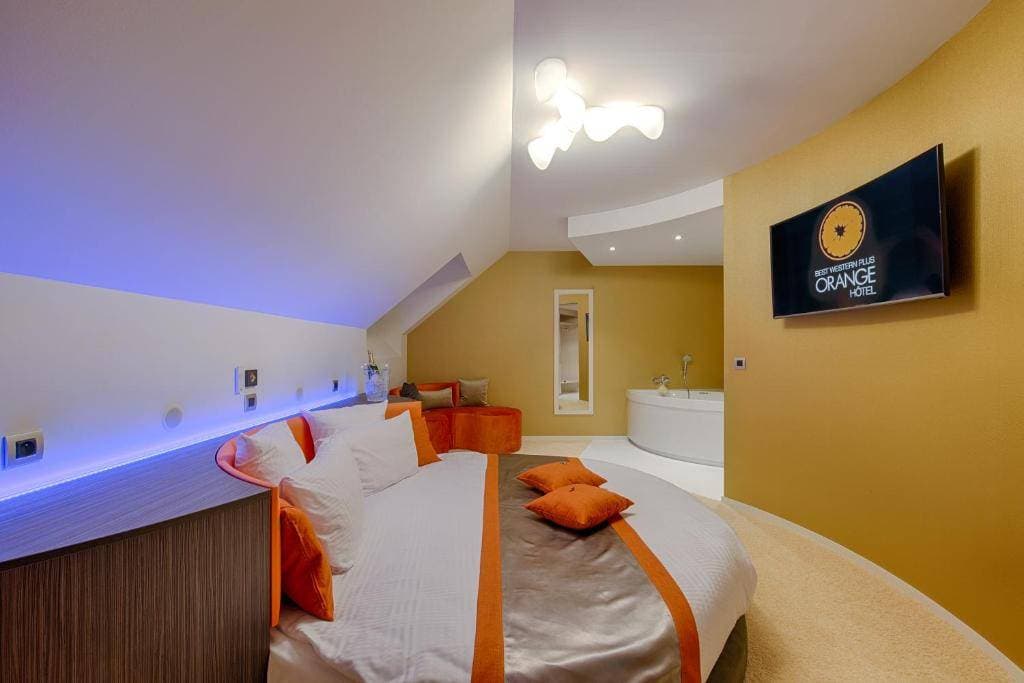 Orange Hotel La Louvière 16