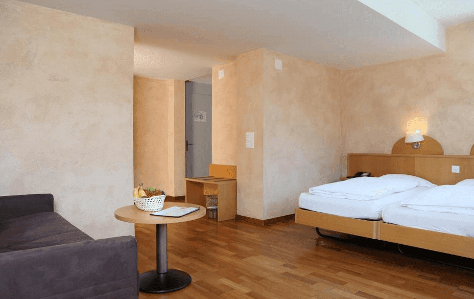 Hotel Crystal 18