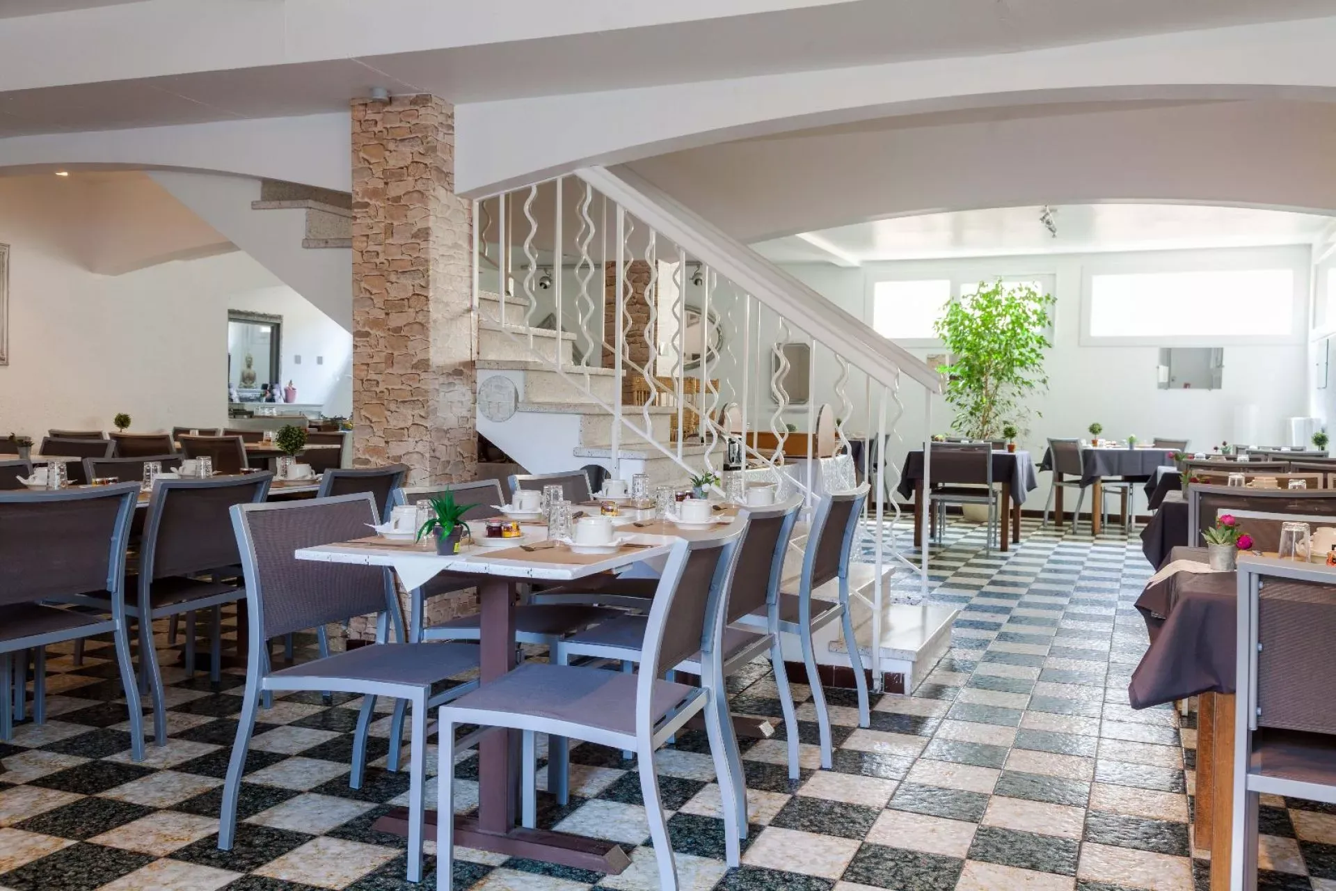 Hôtel Le Petit Manoir 12
