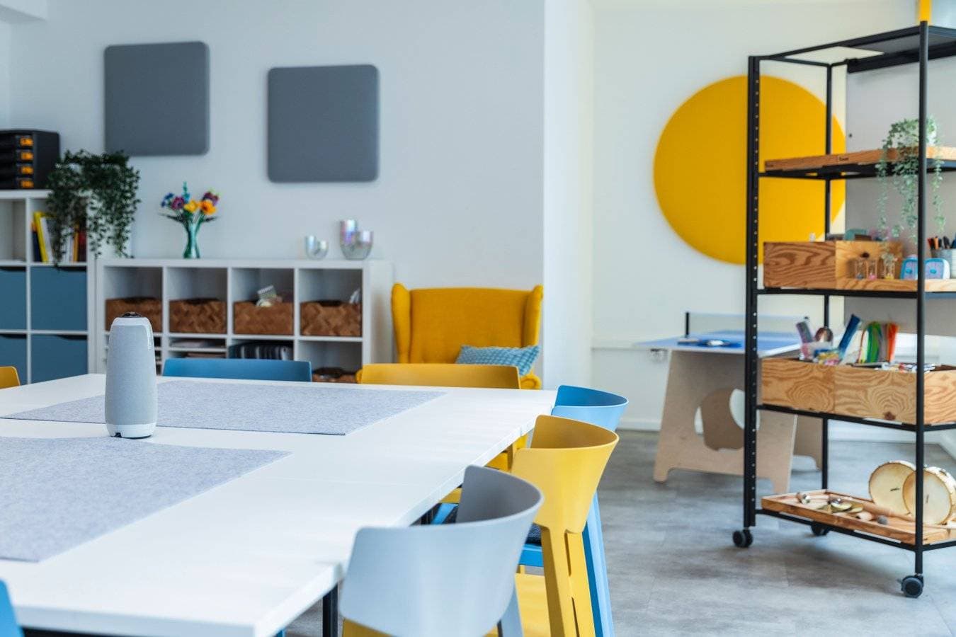 OM7 Business Innovation Center 6
