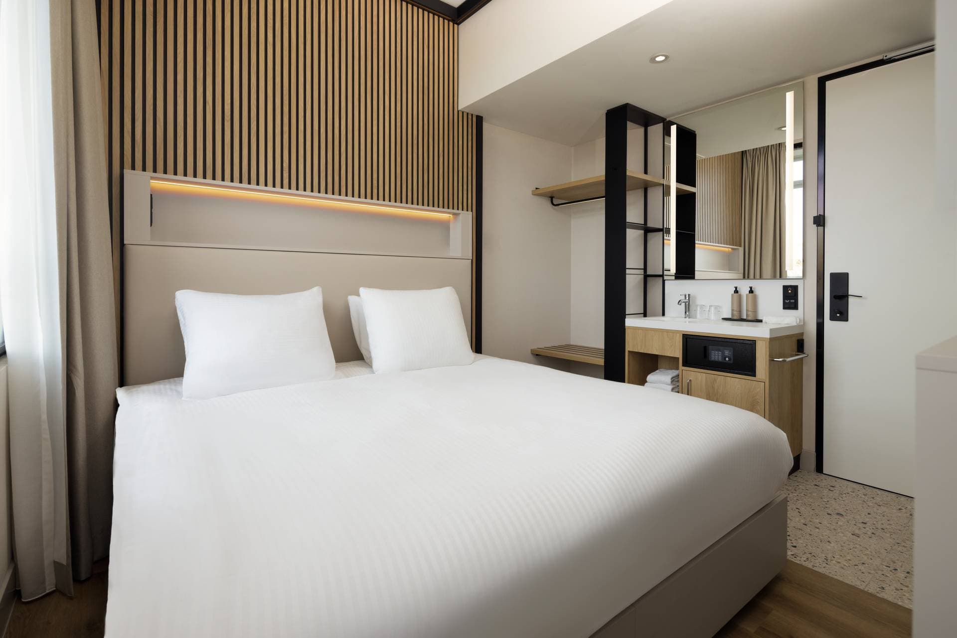 Motto by Hilton Rotterdam Blaak 6