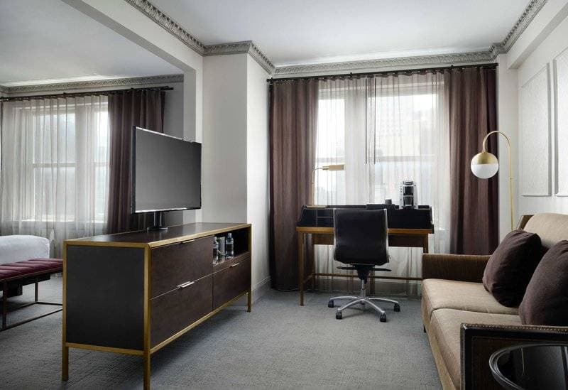 Hotel Phillips Kansas City, Curio Collection by Hilton 22