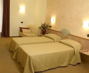 Planet Hotel 6