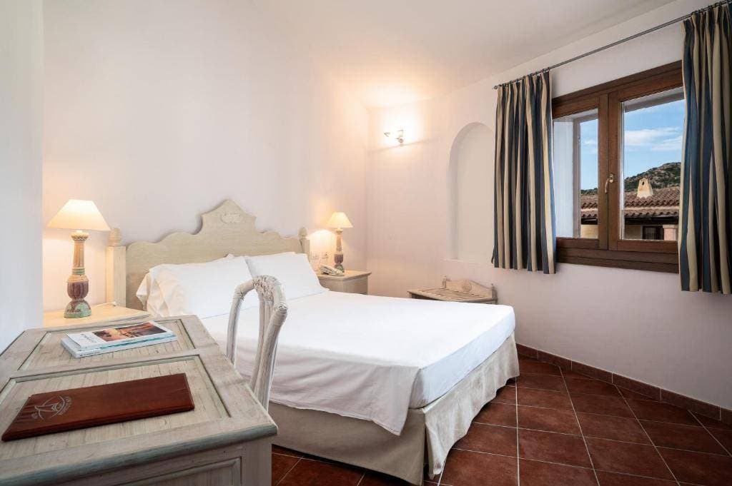 Hotel Monti di Mola 14