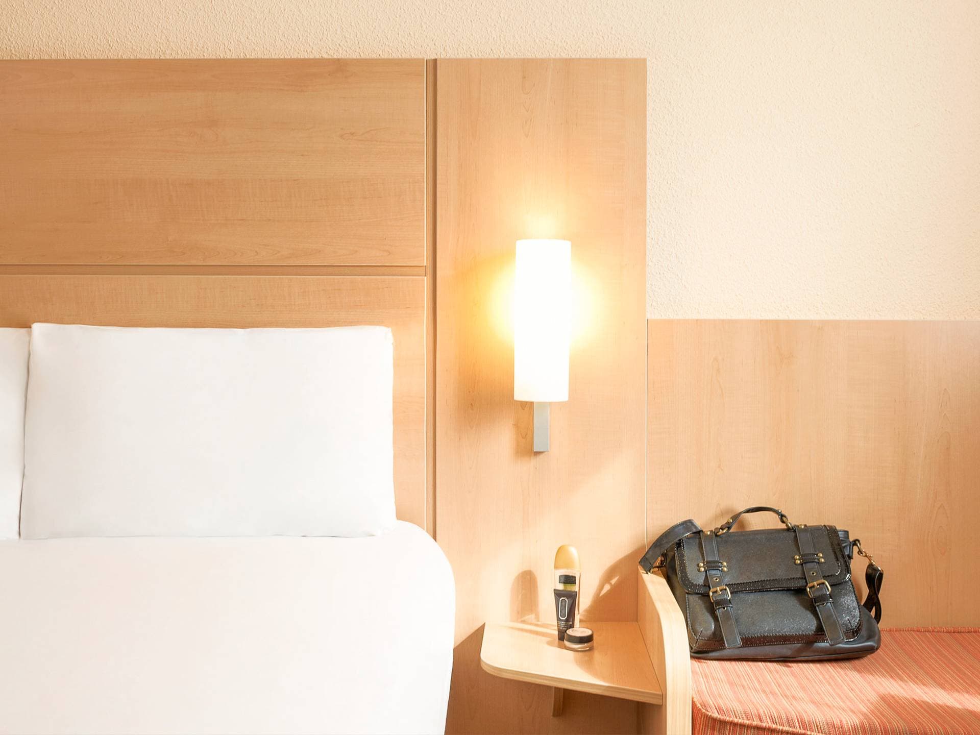 ibis Bristol Centre 12
