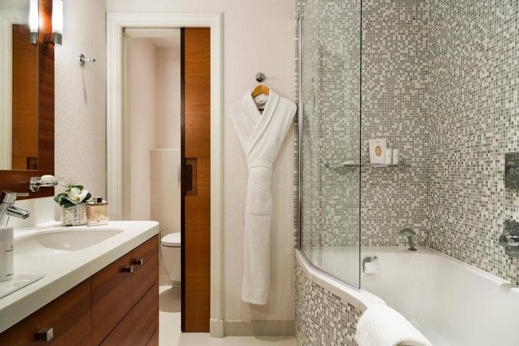 L'Hôtel Barrière Le Normandy 10