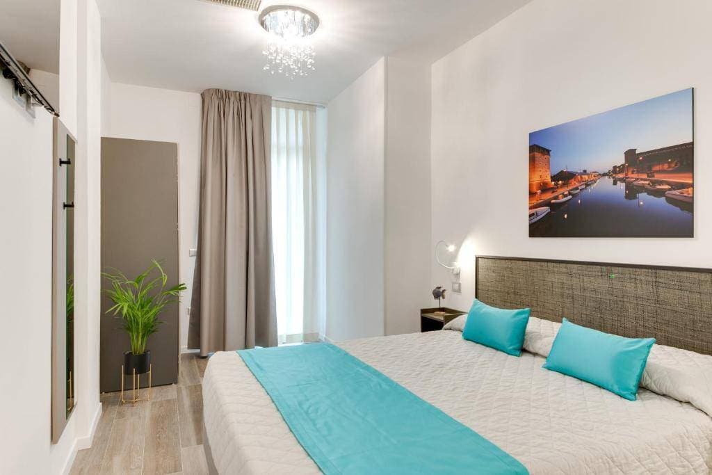 Elegance Suite Apartments 12