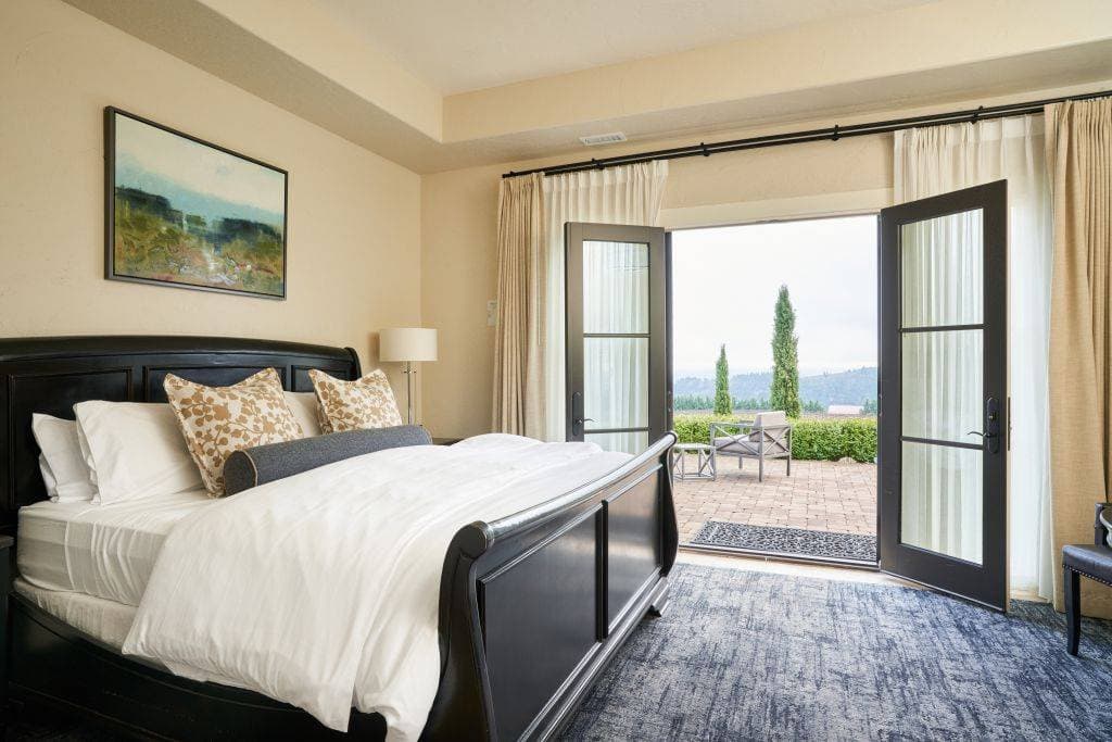 Black Walnut Inn & Vineyard 4