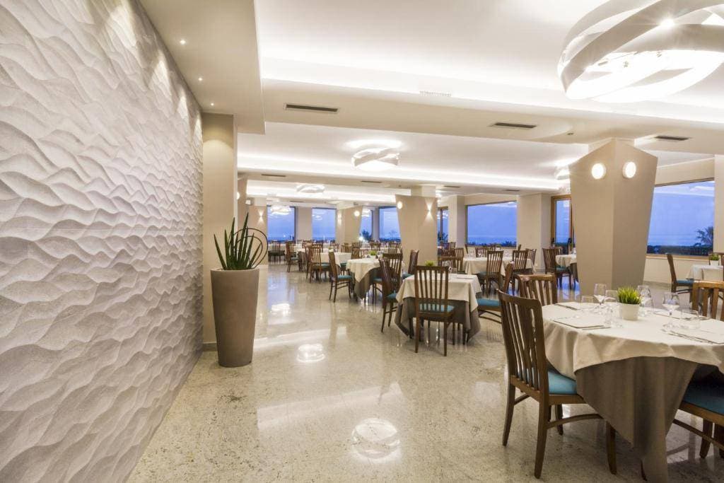 Hotel Meridiano 18