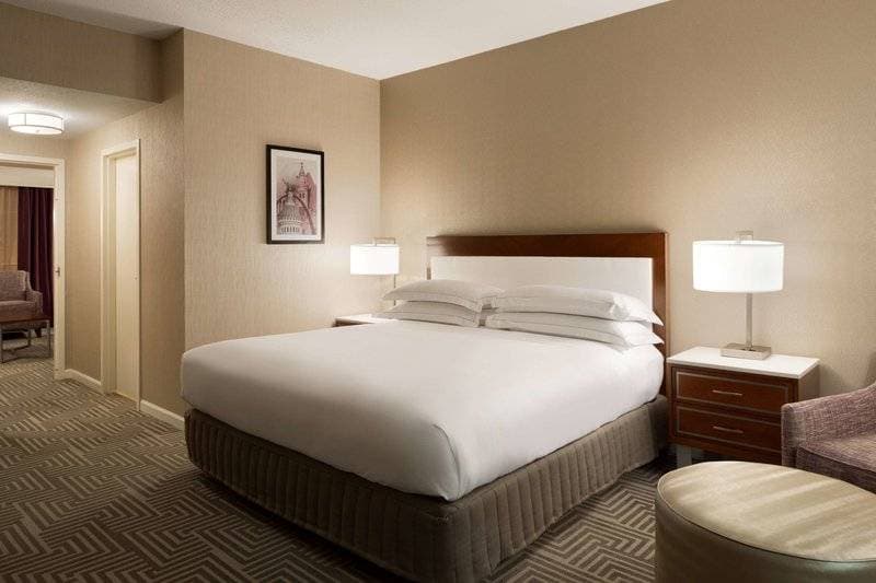 Hilton St. Louis Frontenac 38