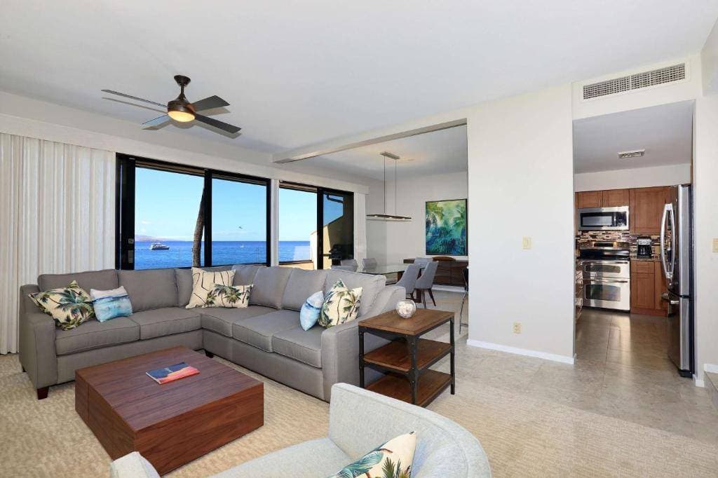 Makena Surf 25