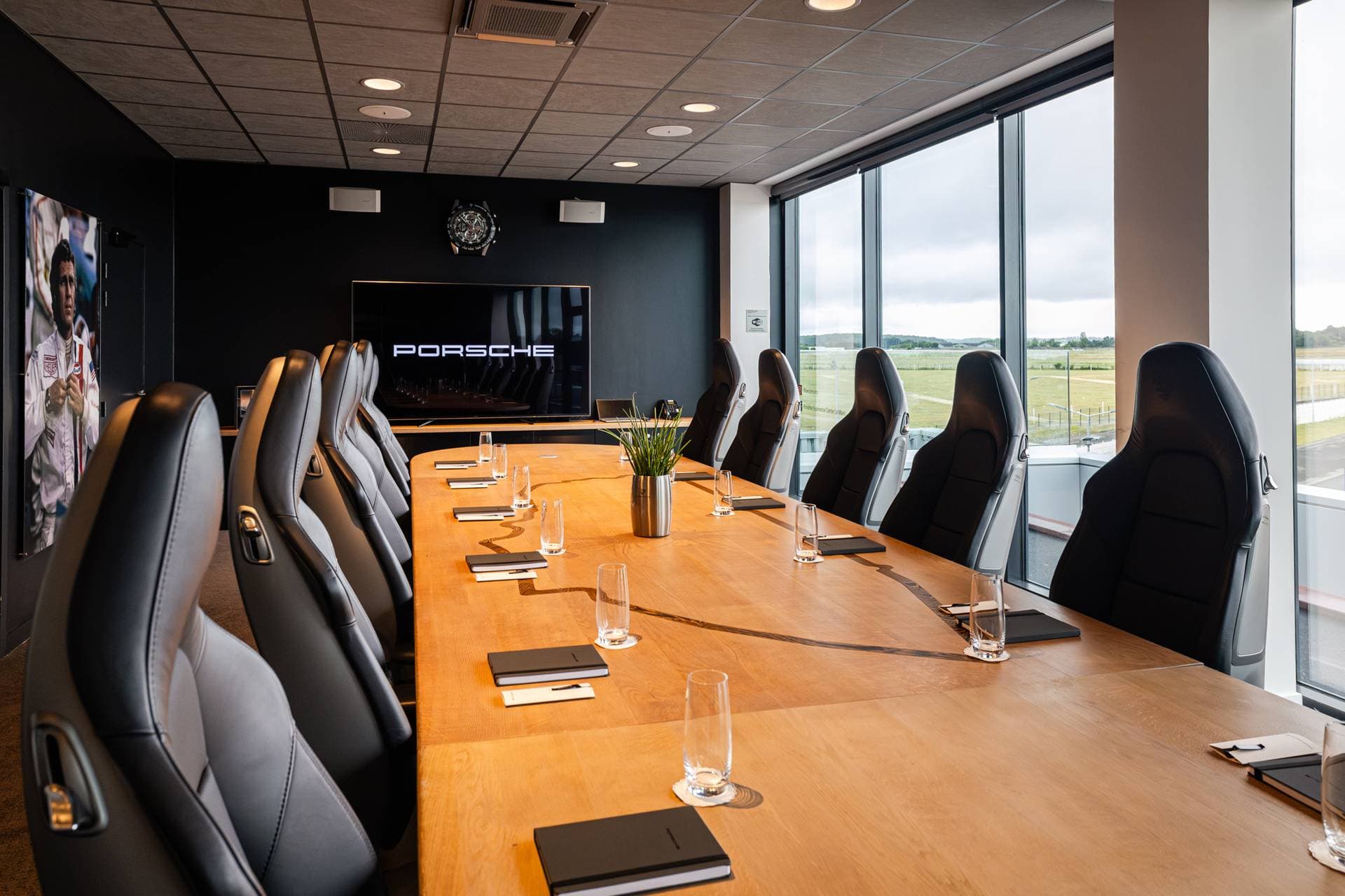 Porsche Experience Center 6