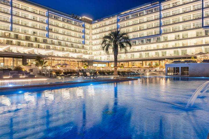 L'Azure Hotel 1