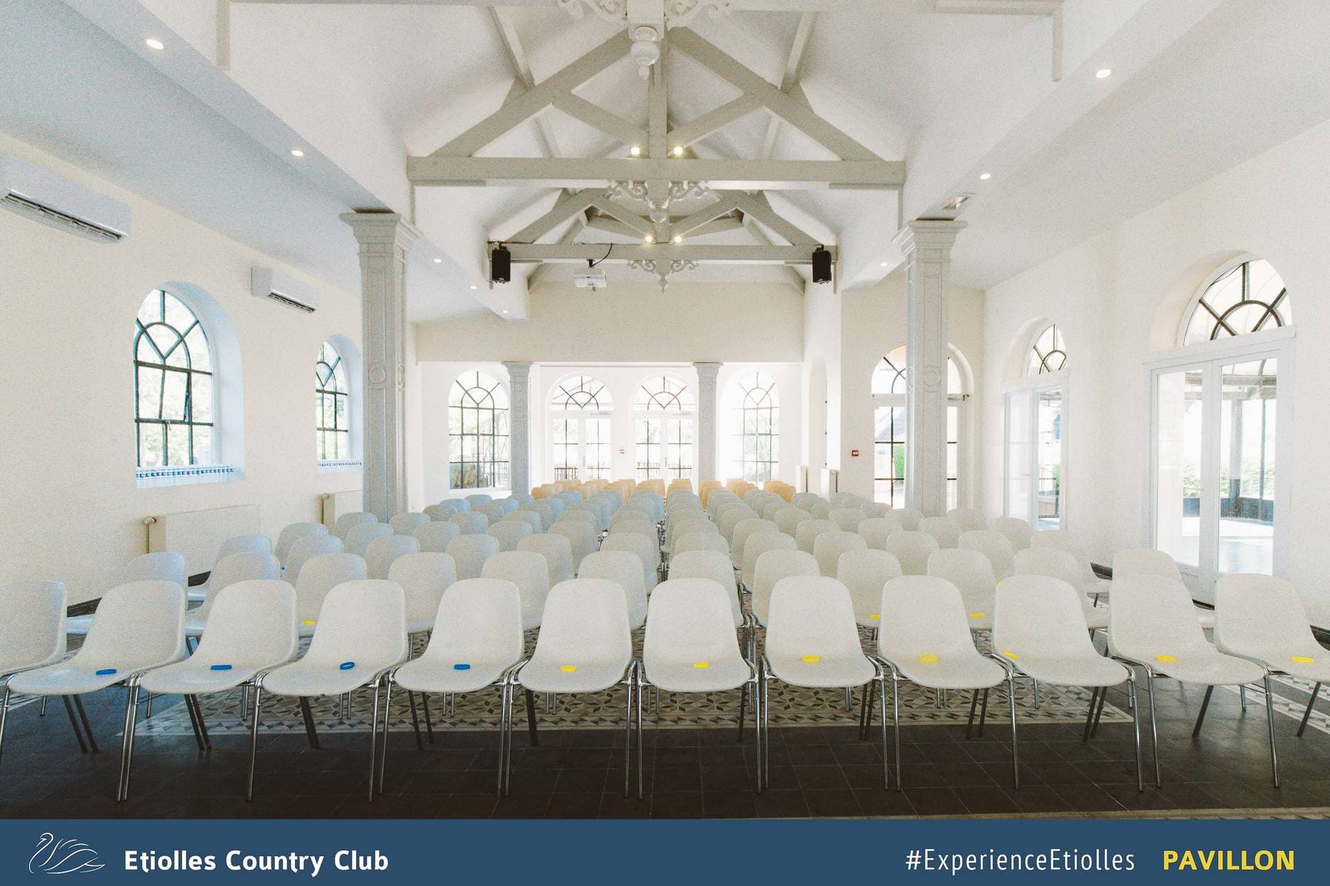 Etiolles Country Club 8
