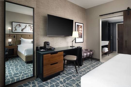 Hotel Distil, Autograph Collection 13