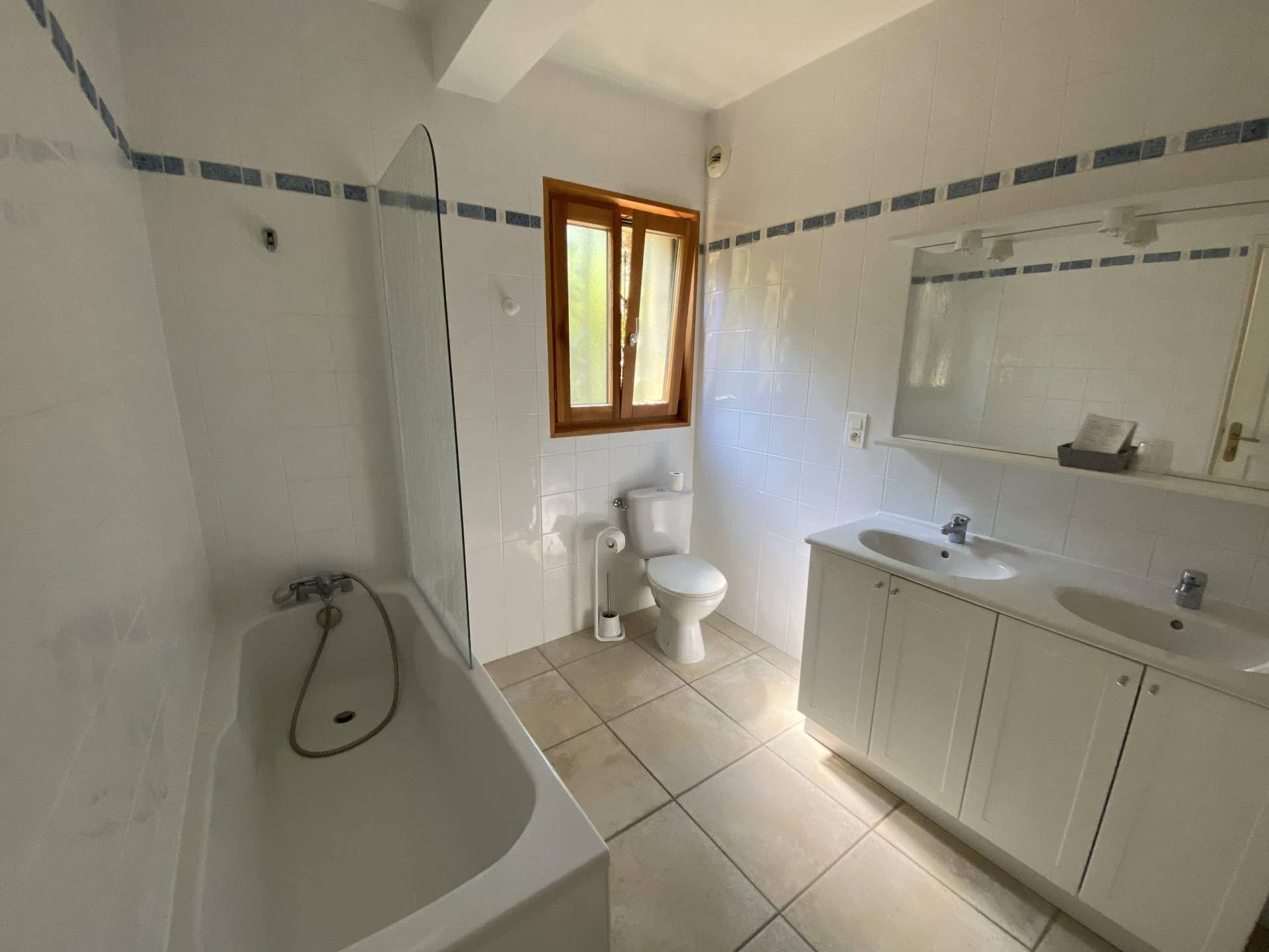 Hôtel Bon Encontre  11