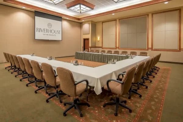 Riverhouse Lodge and Events Center 16