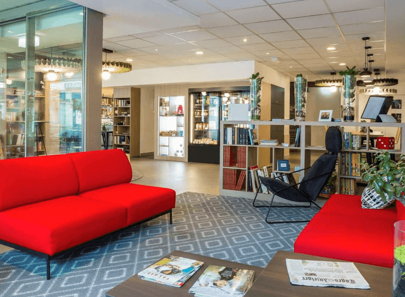 Ibis Lausanne Centre Hotel 10