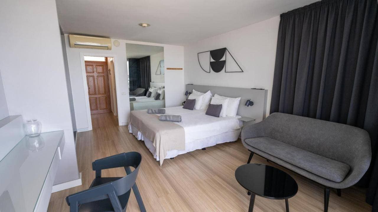 Coral Hotels 21