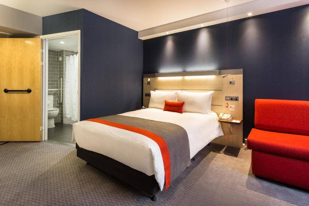 Holiday Inn Express London - Watford Junction by IHG 12