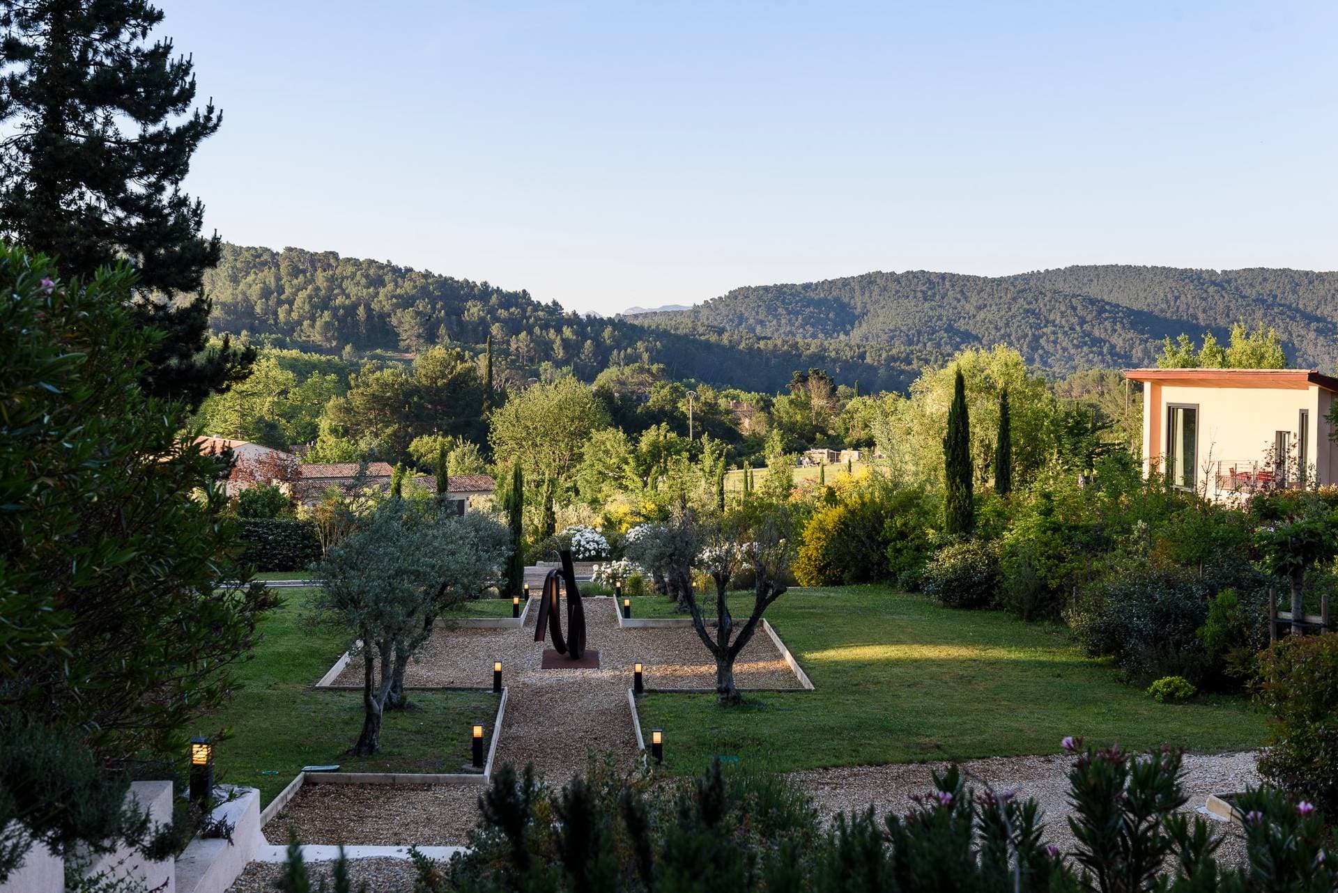 Les Lodges Sainte Victoire 14
