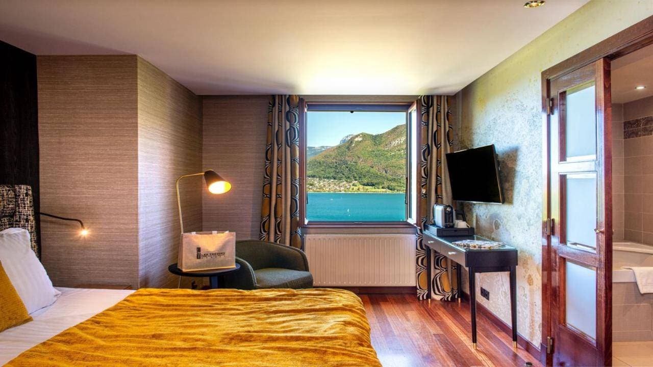 L'Hôtel Les Trésoms 25