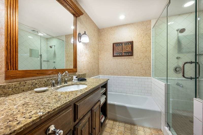 Best Western Premier Mariemont Inn 28