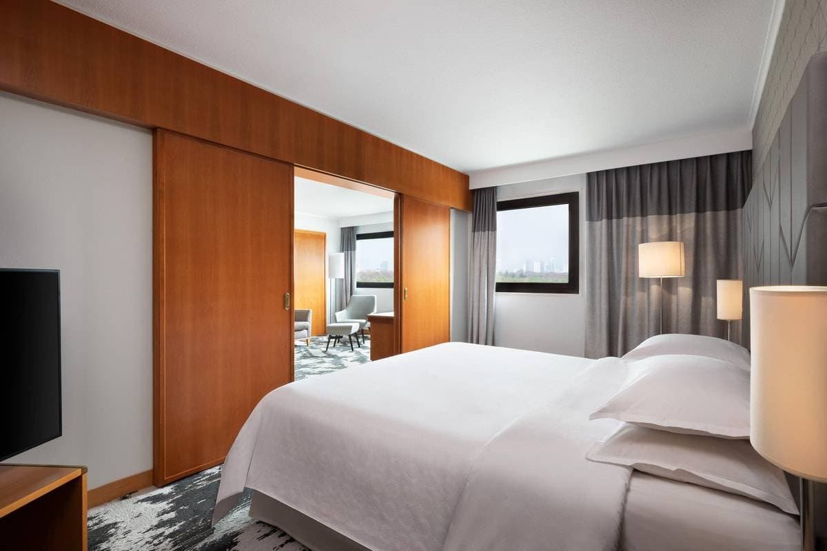 Sheraton Frankfurt Airport Hotel and Conference Center 12