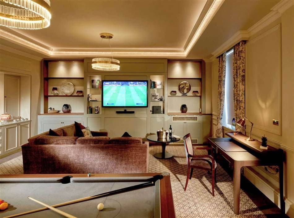 Down Hall Hotel 15