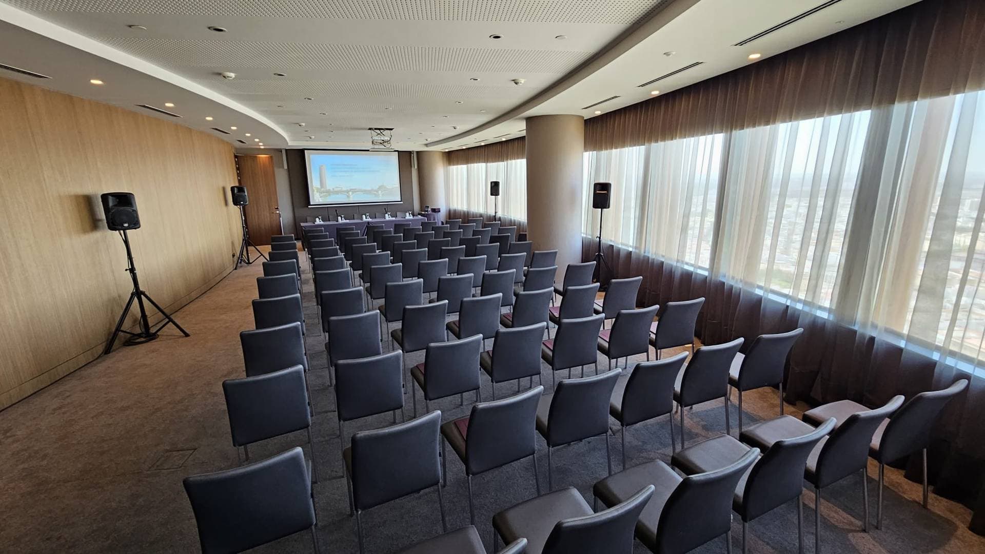 Eurostars Torre Sevilla 42