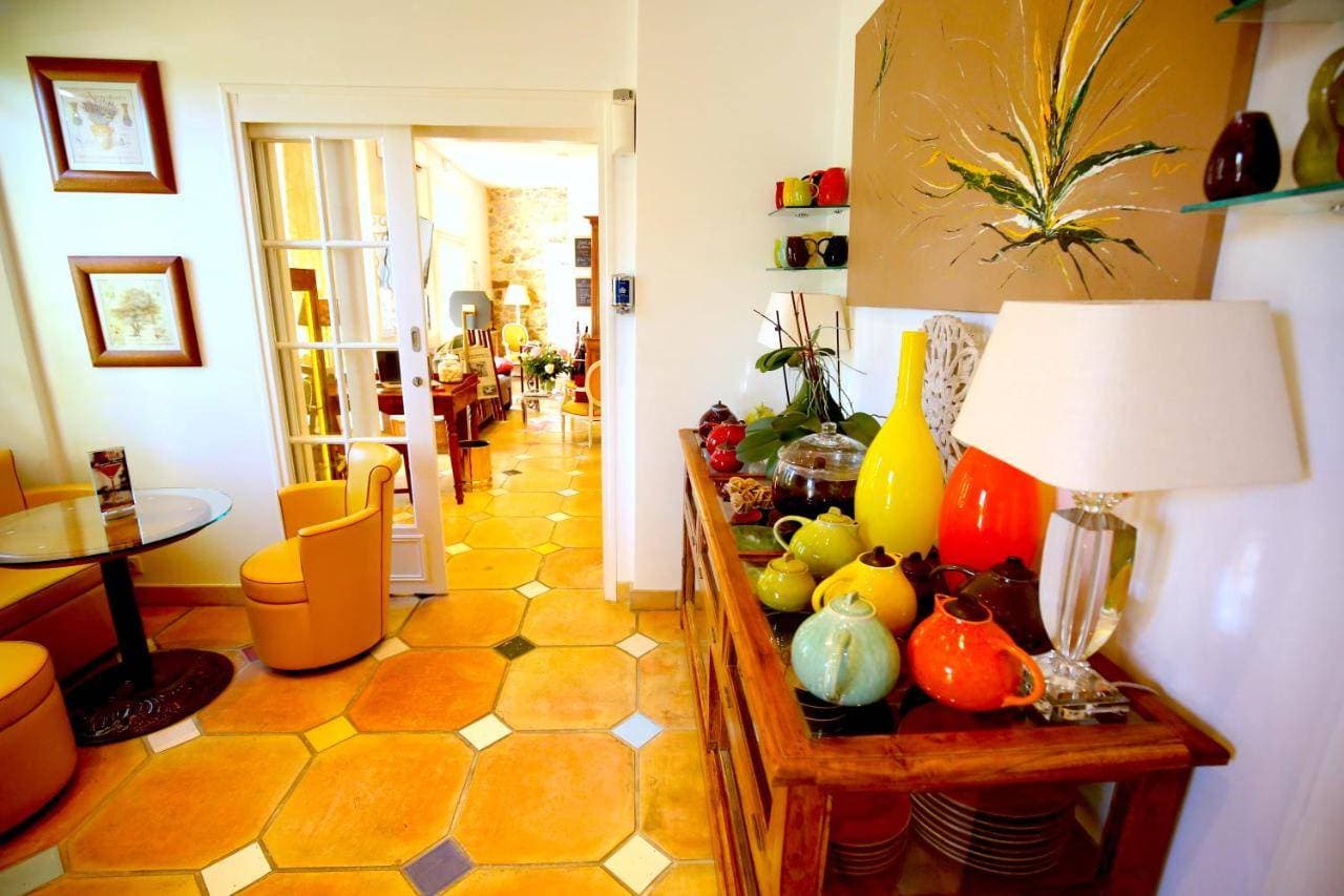 Hôtel Royal Bon Repos 6