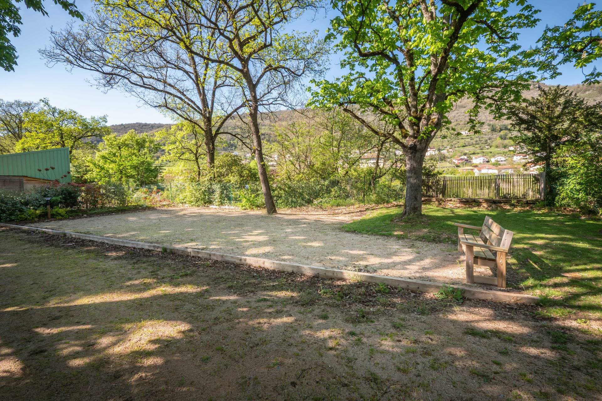 Les écolodges du domaine de Vaxergues en Aveyron 28