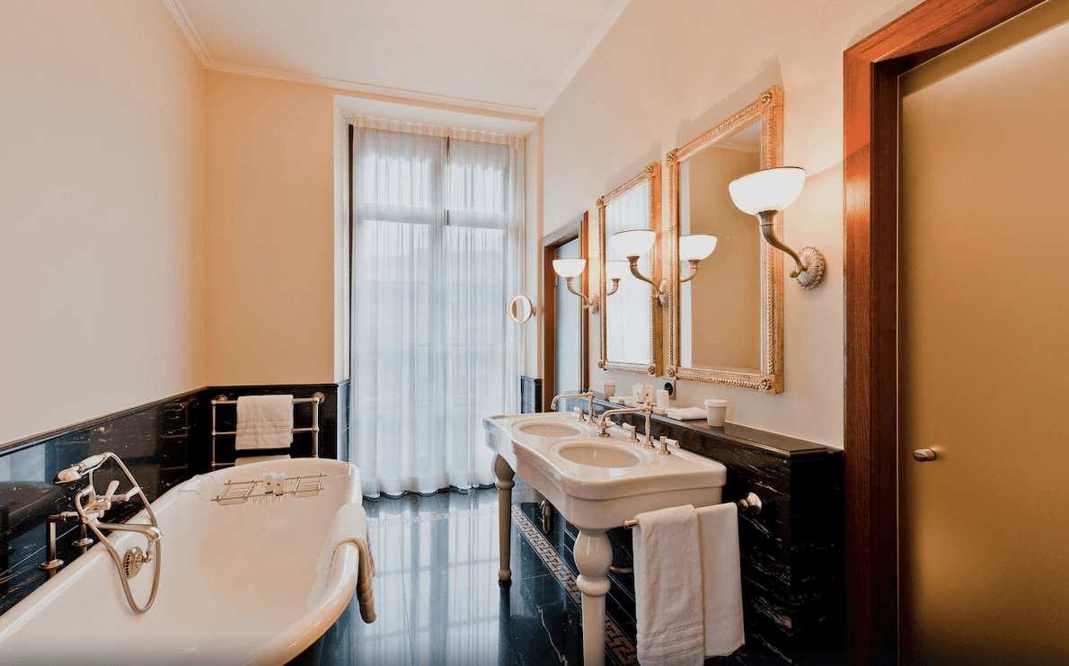 L'Hotel Les Trois Rois 21